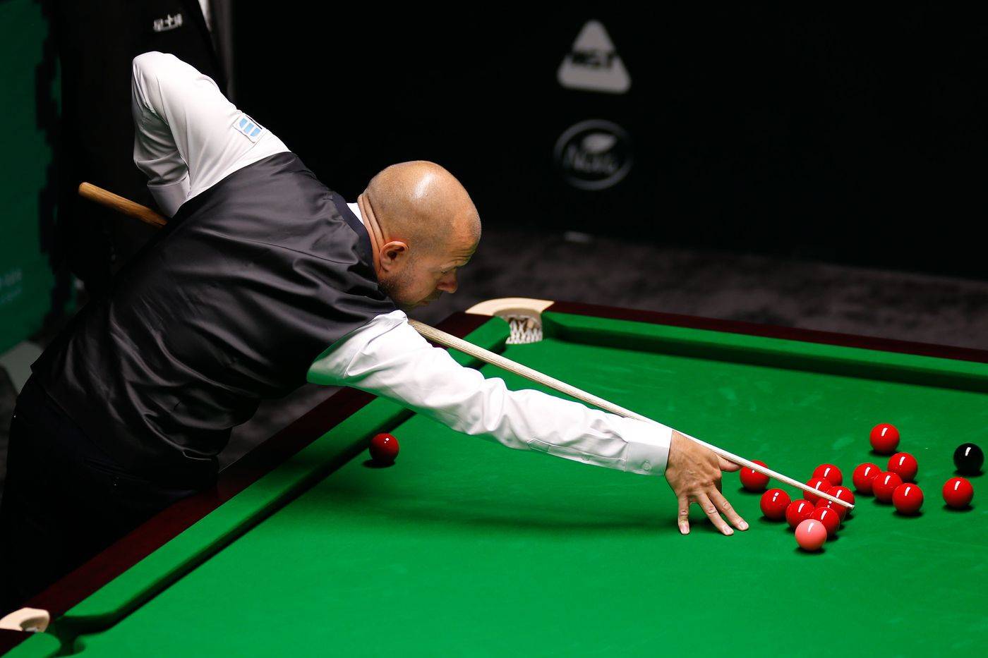 通过自身的 通过自身的